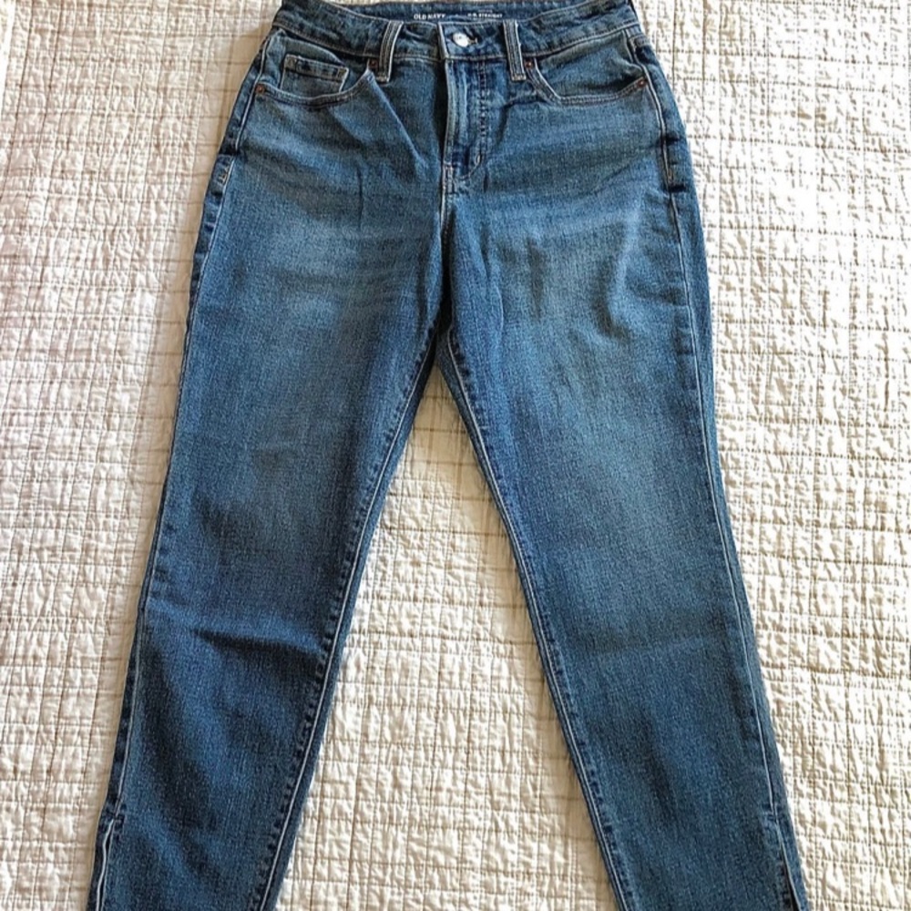 Old Navy High Rise Straight Leg Jeans